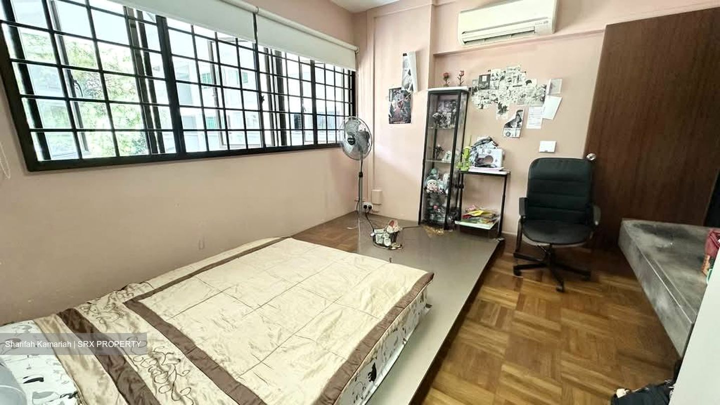 Blk 206 Clementi Avenue 6 (Clementi), HDB Executive #533302001